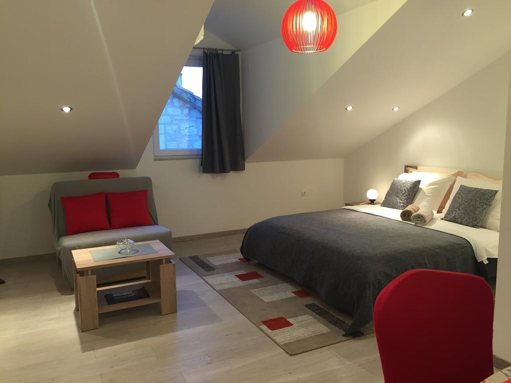 Toni Apartment *